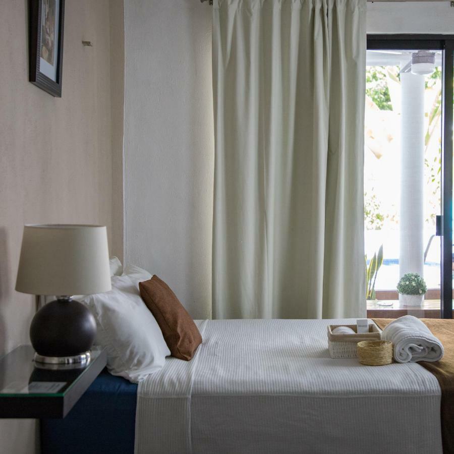 Margarett Hotel Valladolid  Ngoại thất bức ảnh