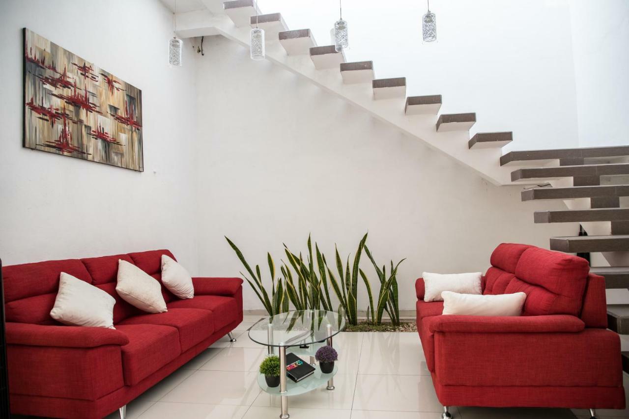 Margarett Hotel Valladolid  Ngoại thất bức ảnh